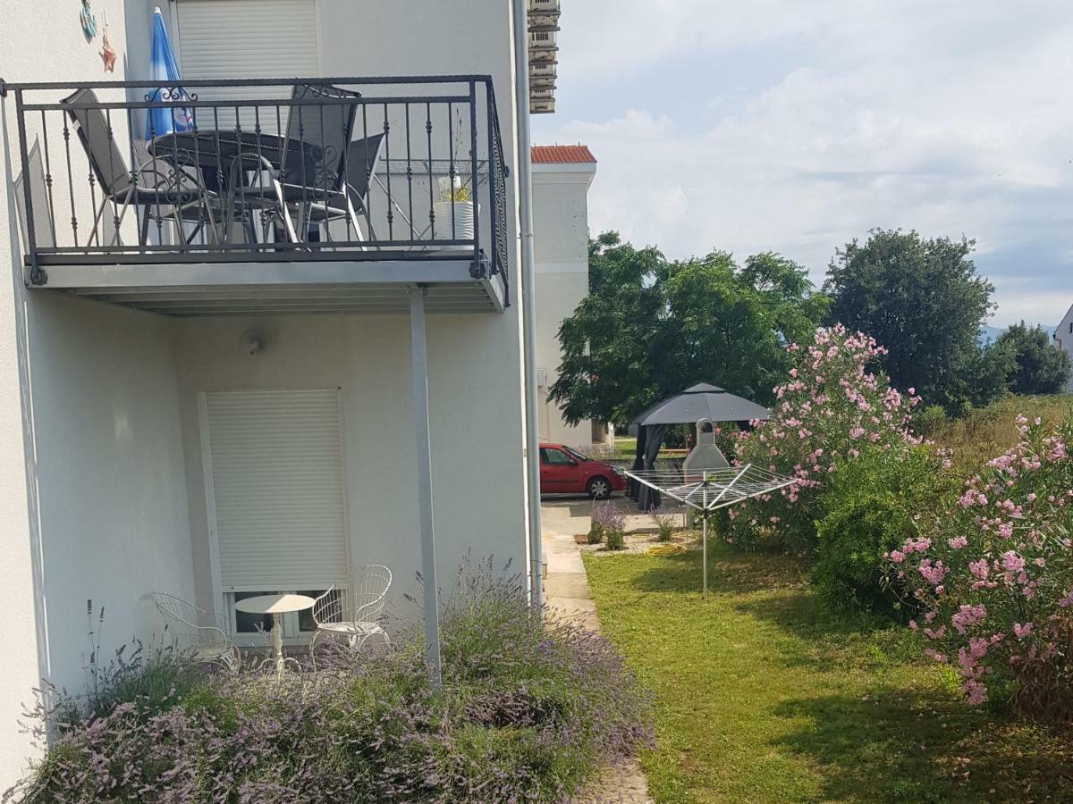 Sunset Apartments Zaton Затон Екстериор снимка