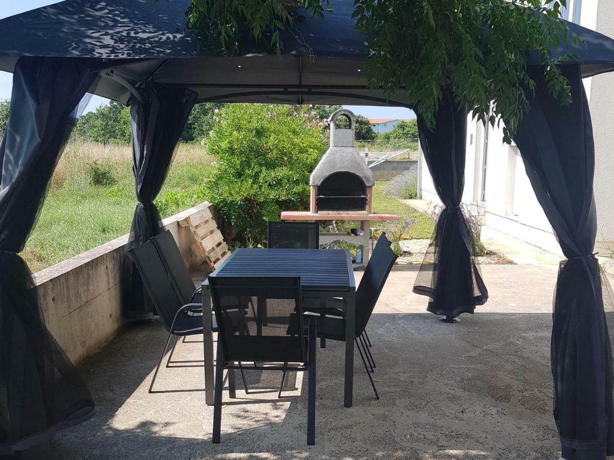 Sunset Apartments Zaton Затон Екстериор снимка