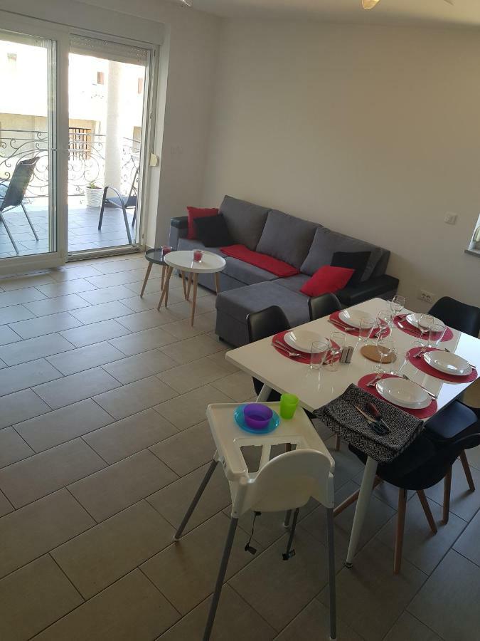 Sunset Apartments Zaton Затон Екстериор снимка