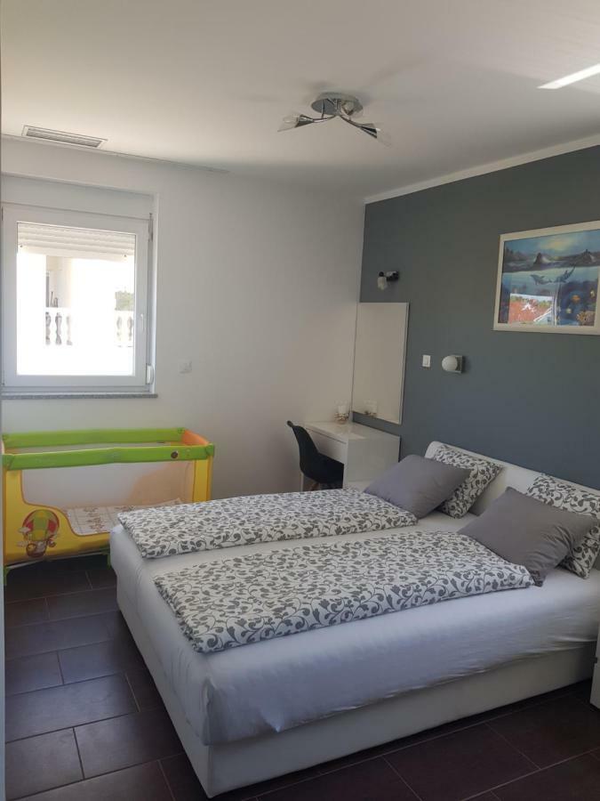 Sunset Apartments Zaton Затон Екстериор снимка